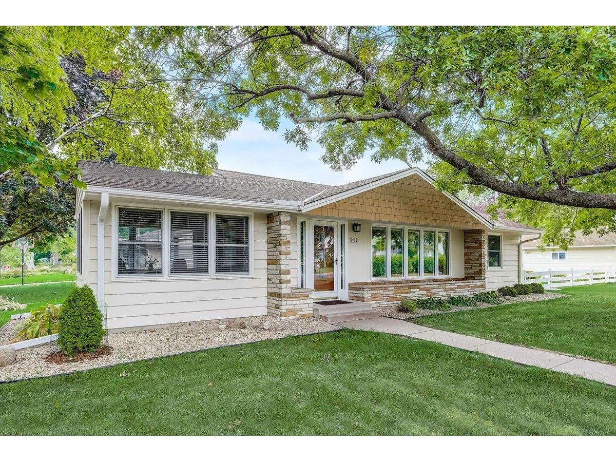 3100 Rankin Road, Saint Anthony, MN 55418 MLS 6071162 Edina Realty