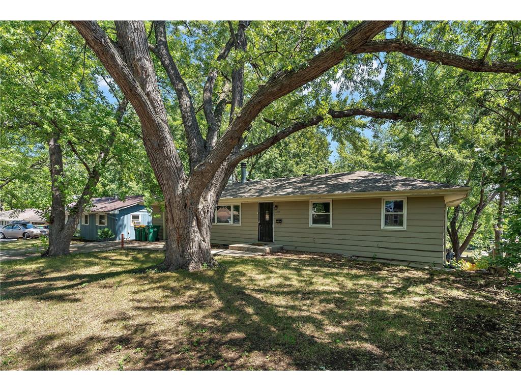 3100 Virginia Avenue N Crystal MN 55427 6485947 image1