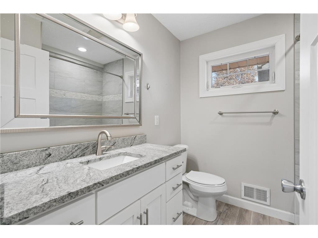 3100 W 55th Street Edina MN 55410 7074693 image23