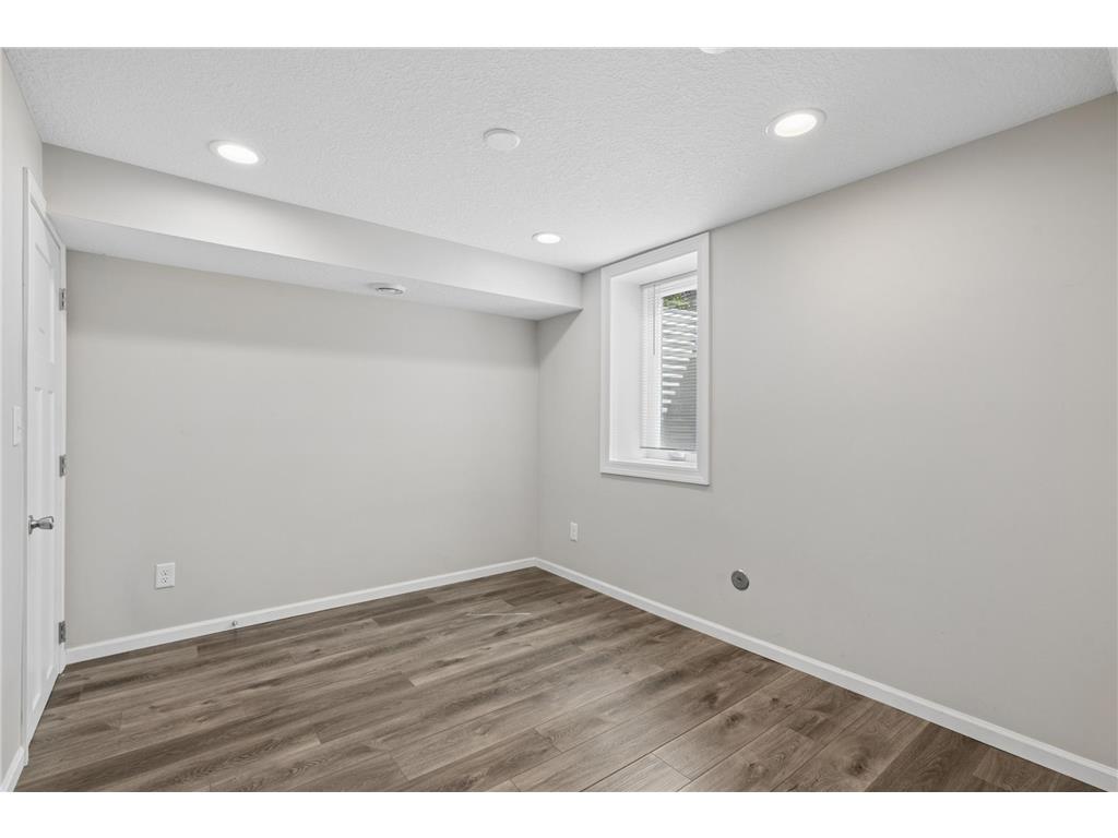 3100 W 55th Street Edina MN 55410 7074693 image28
