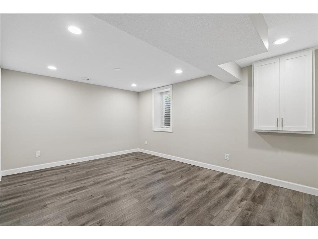 3100 W 55th Street Edina MN 55410 7074693 image29