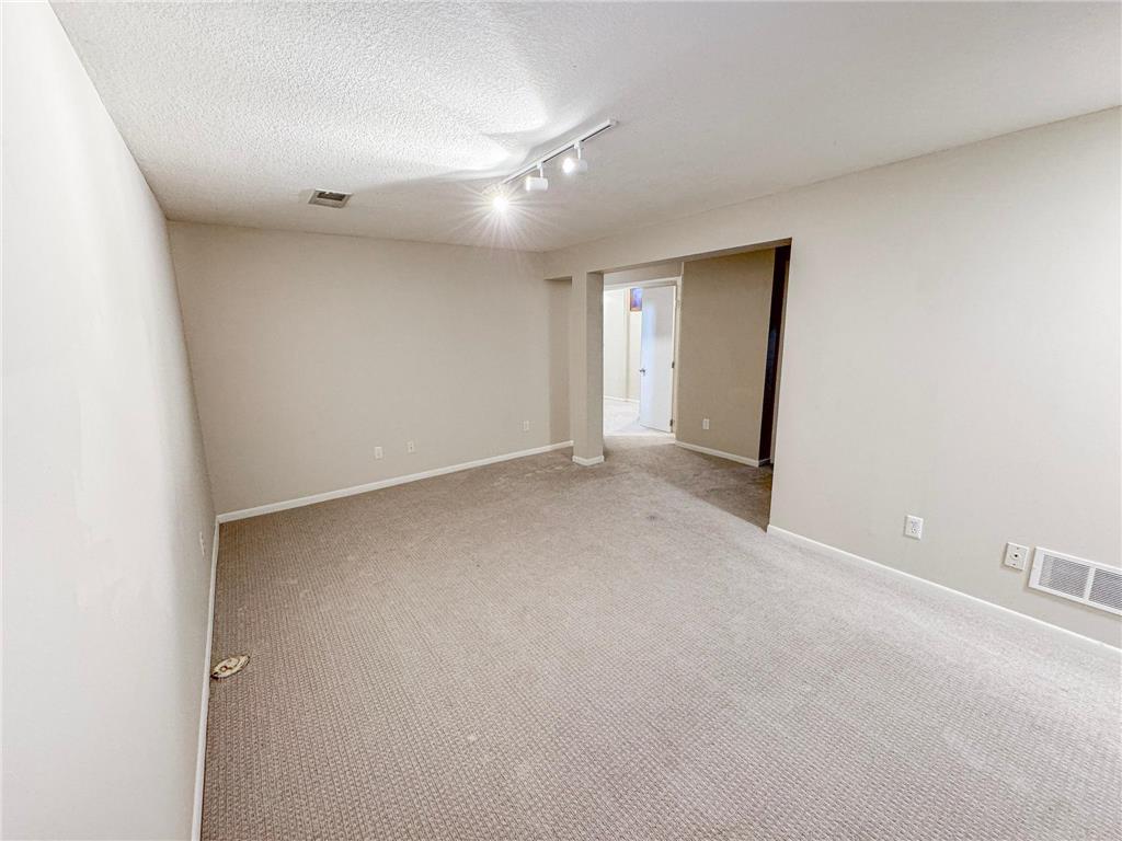 3101 Independence Avenue N New Hope MN 55427 6817556 image19