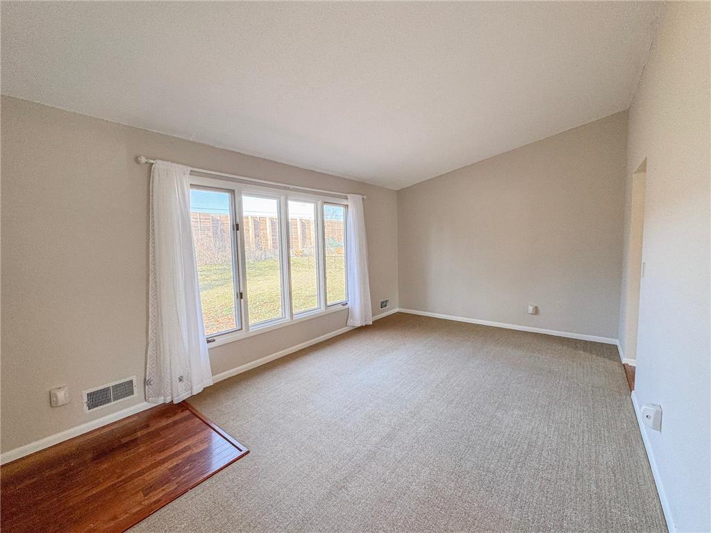 3101 Independence Avenue N New Hope MN 55427 6817556 image4