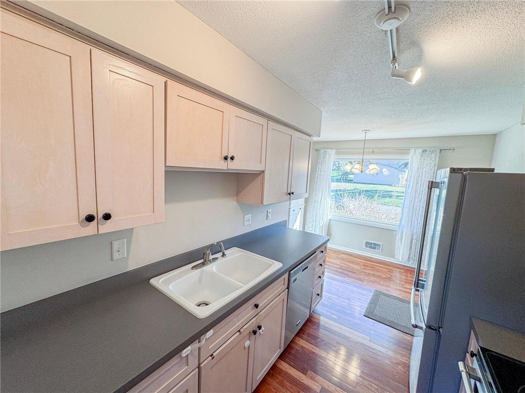 3101 Independence Avenue N New Hope MN 55427 6817556 image8