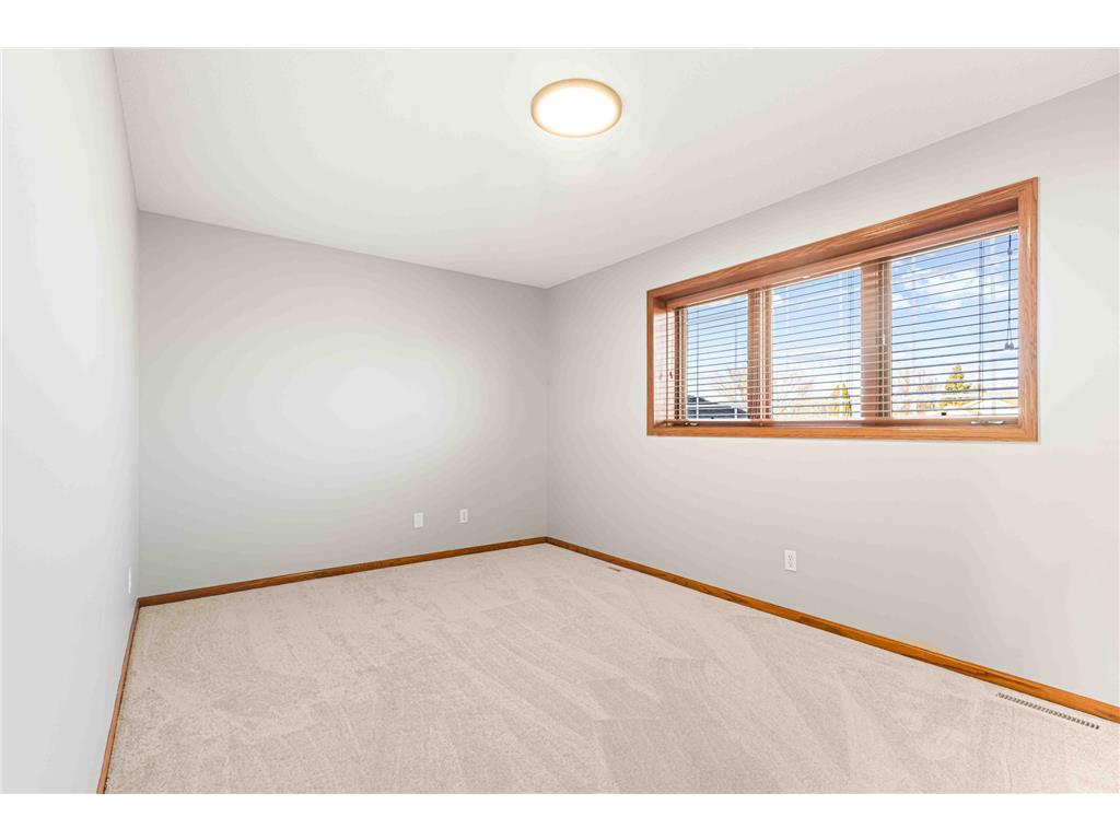 3102 26th Avenue S Fargo ND 58103 - Bluemont Lakes 7102181 image38