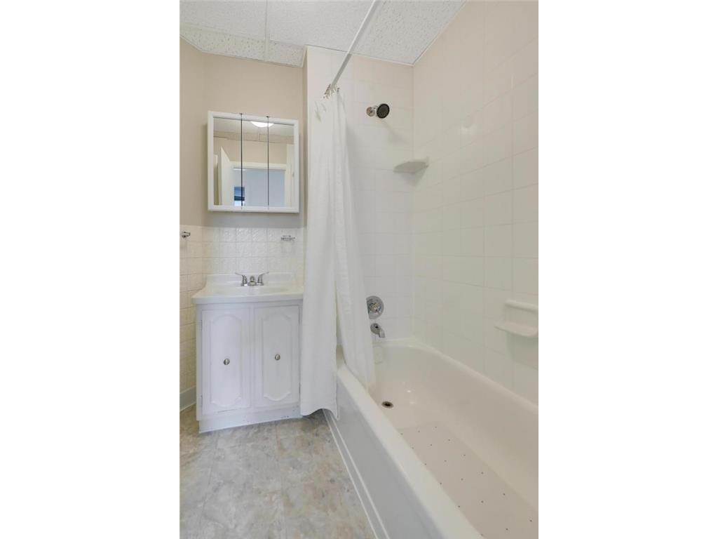 3103 Irving Avenue S Minneapolis MN 55408 7088813 image10