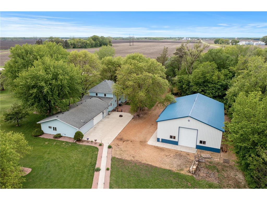 31047 221st Avenue Le Center MN 56057 6351851 image1