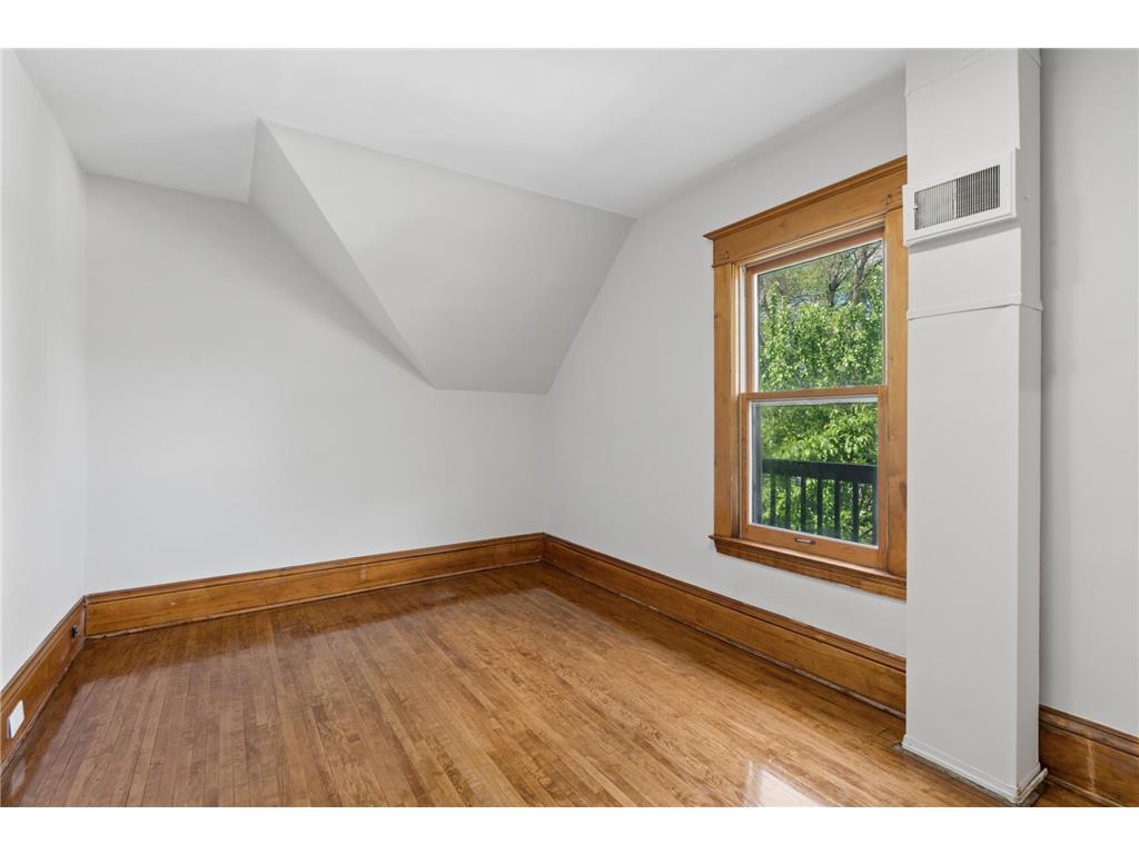 3108 10th Avenue S Minneapolis MN 55407 7078829 image24