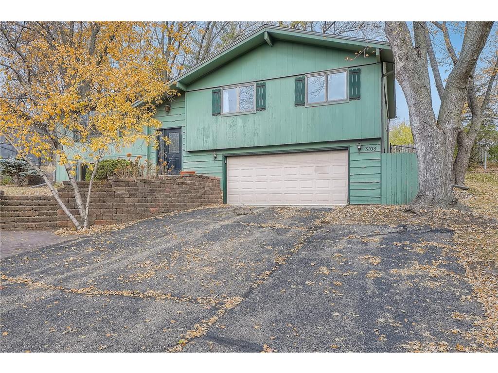 3108 Country Wood Drive Burnsville MN 55337 6261009 image1