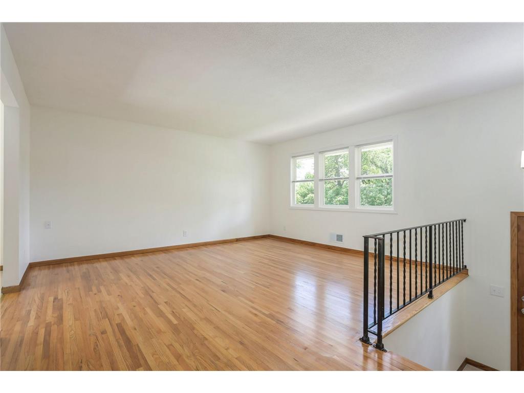 3108 W 108th Street Bloomington MN 55431 7096323 image4