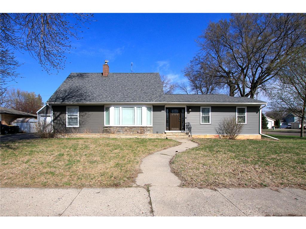 311 10th Street S Olivia MN 56277 6707676 image1