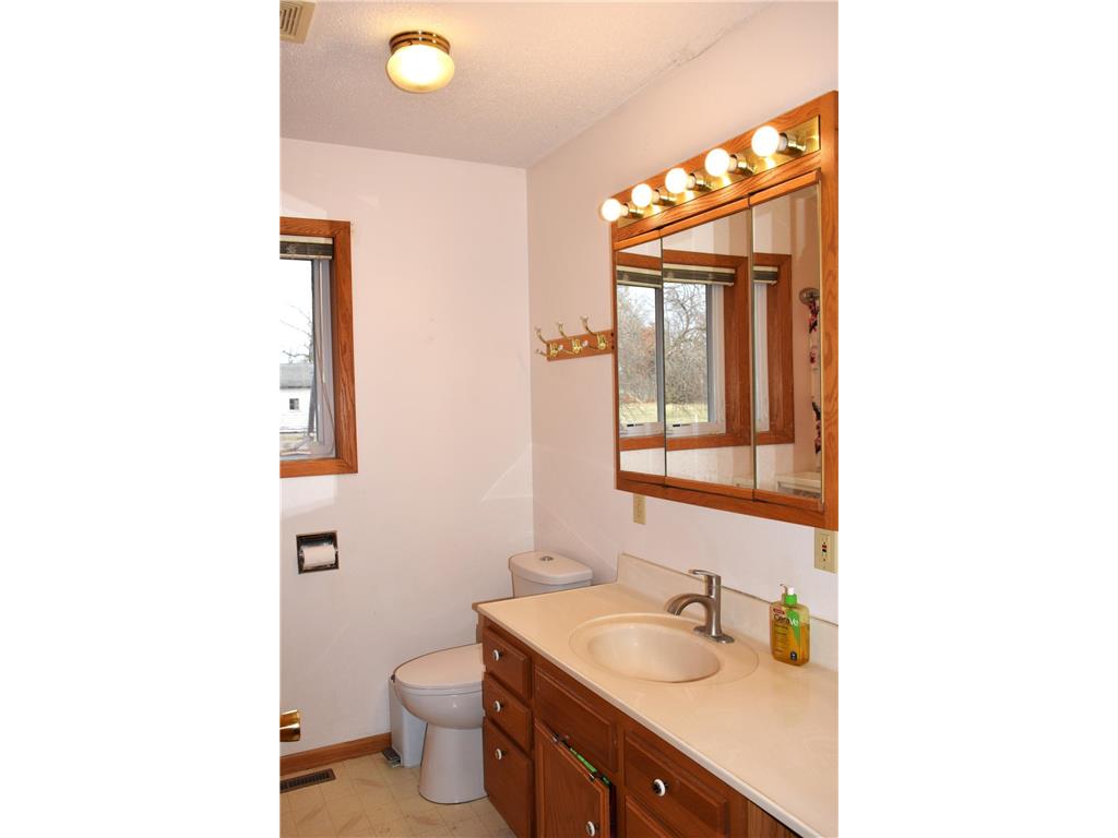 311 26th Street NW Bemidji MN 56601 7057115 image21