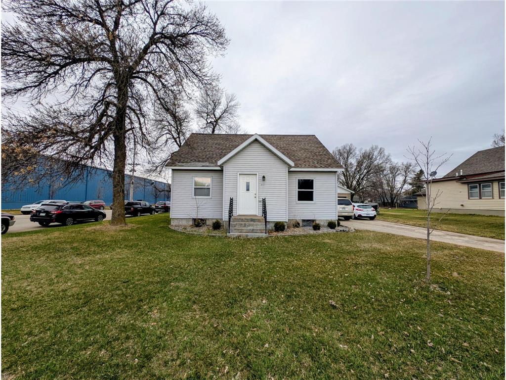 311 3rd Avenue NW Perham MN 56573 7056584 image1