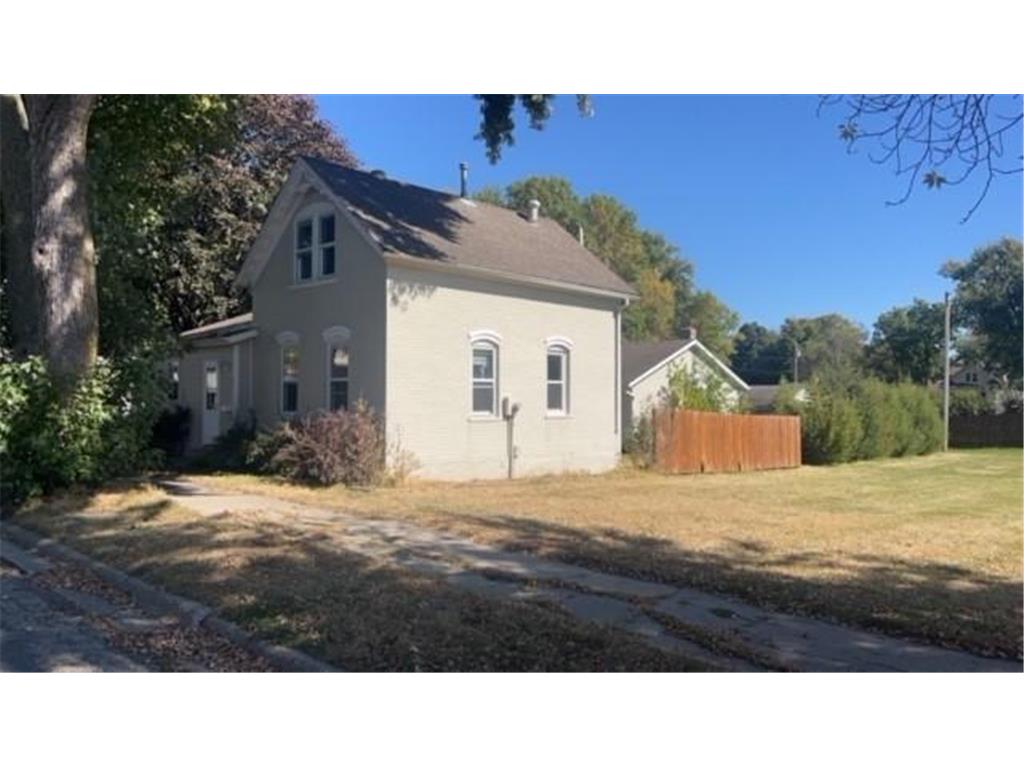 311 3rd Street SE Montgomery MN 56069 6607370 image1