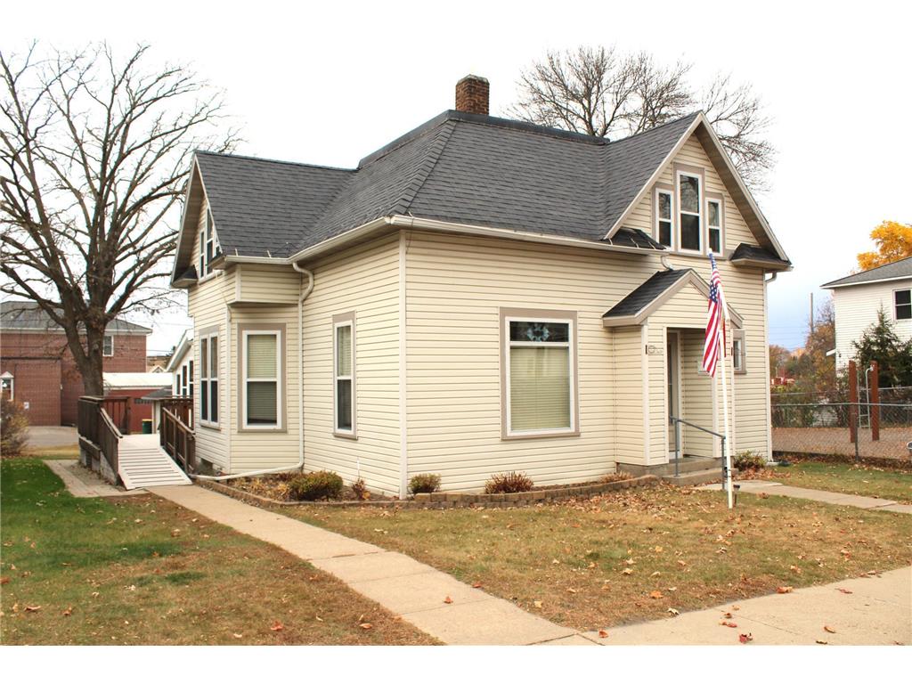 311 5th Street NE Staples MN 56479 6622607 image1