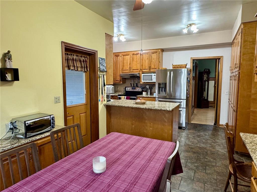 311 9th Street S Olivia MN 56277 7005322 image22