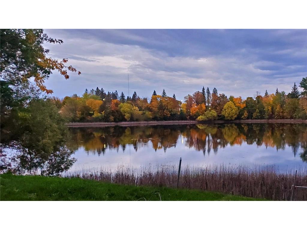 311 Bay Avenue SE Baudette MN 56623 - Baudette River 6576233 image2