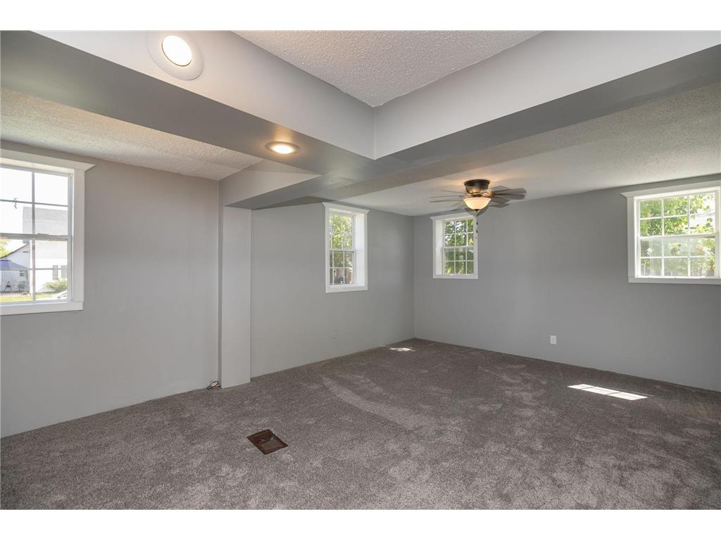 311 Center Avenue S Eyota MN 55934 7074160 image19