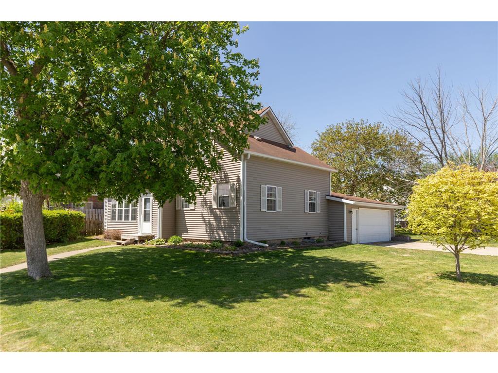 311 Center Avenue S Eyota MN 55934 7074160 image2