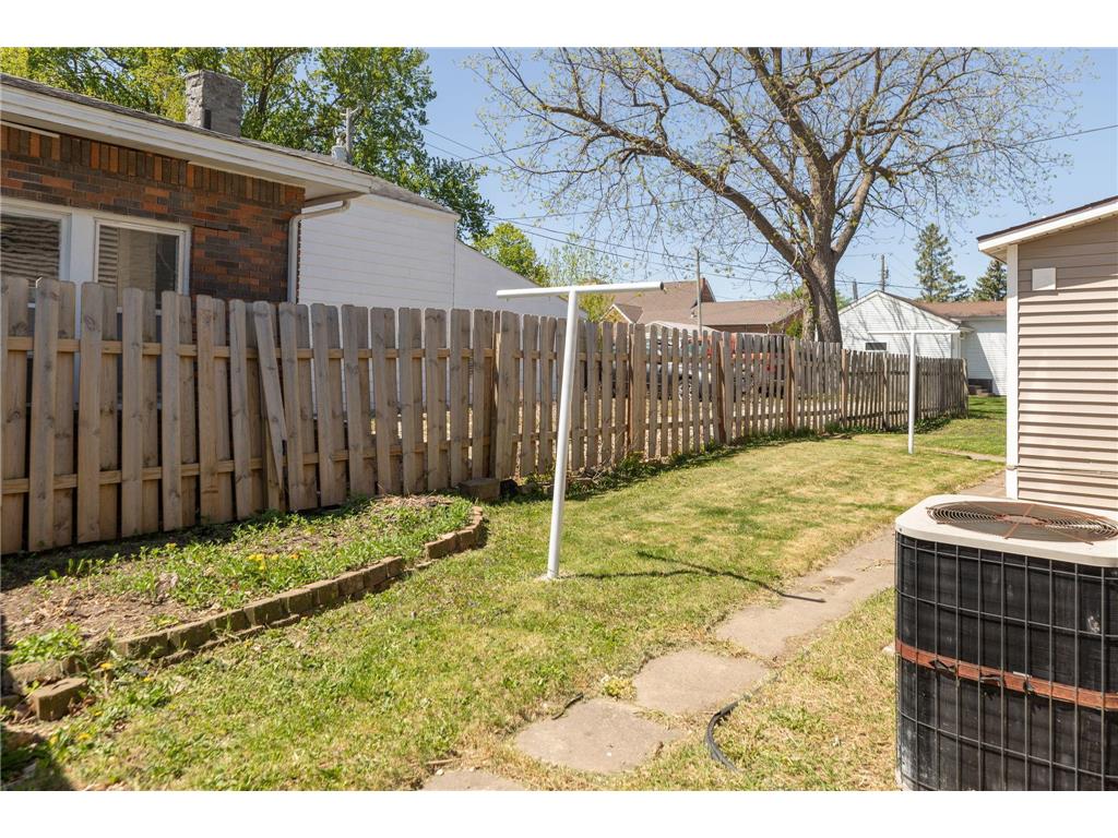 311 Center Avenue S Eyota MN 55934 7074160 image39