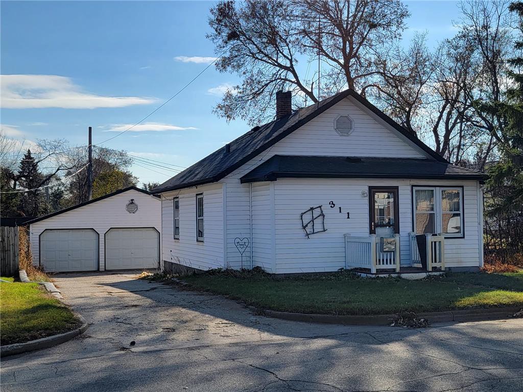 311 Central Street E, Detroit Lakes, MN, 56501 MLS 6302249 Edina