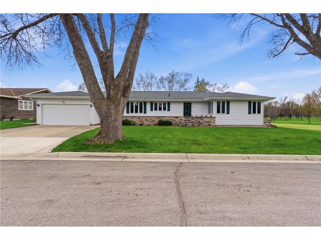 311 E Oak Avenue Olivia MN 56277 7052588 image1