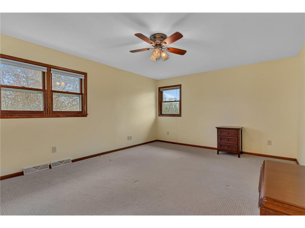 311 E Oak Avenue Olivia MN 56277 7052588 image14