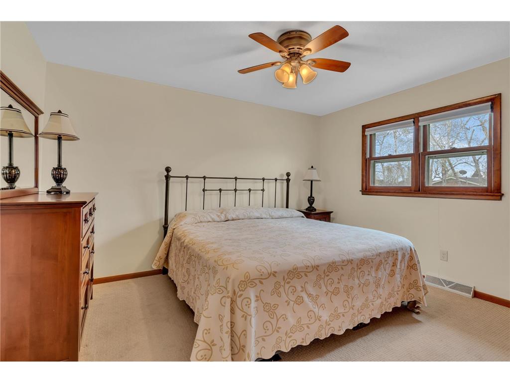 311 E Oak Avenue Olivia MN 56277 7052588 image19