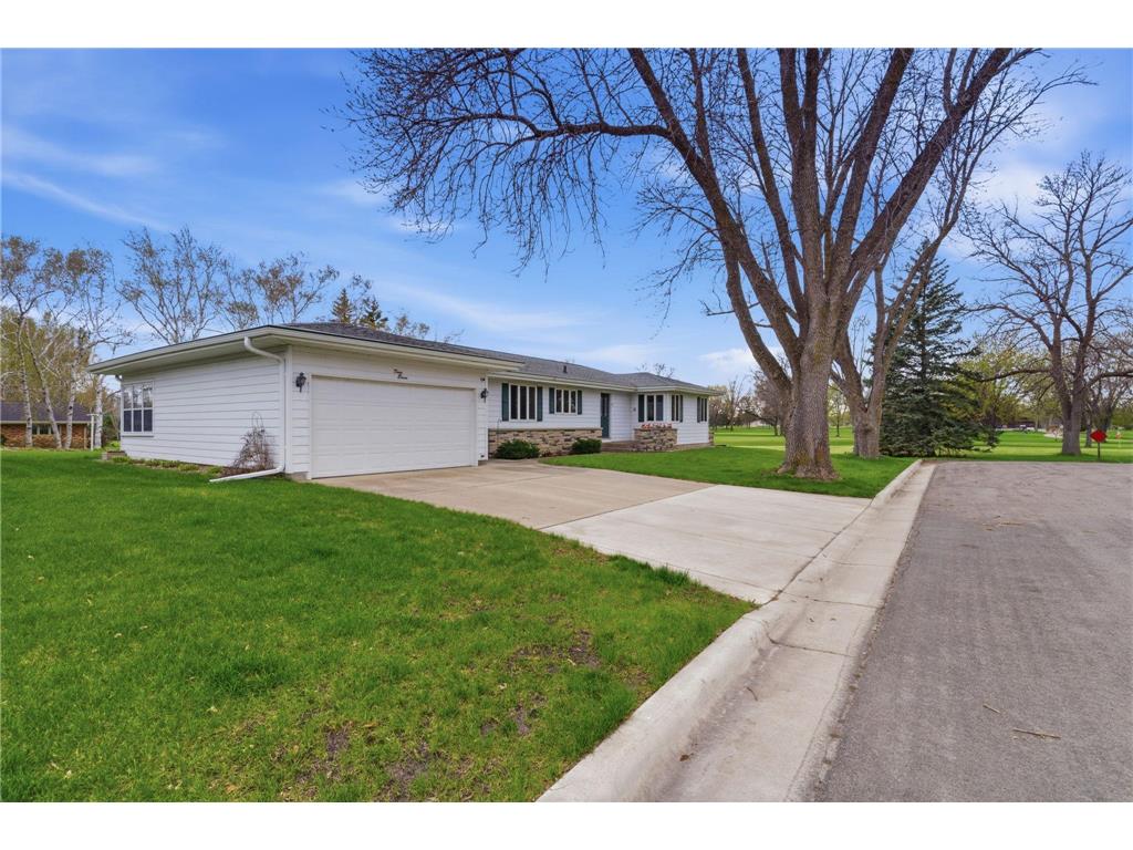 311 E Oak Avenue Olivia MN 56277 7052588 image25
