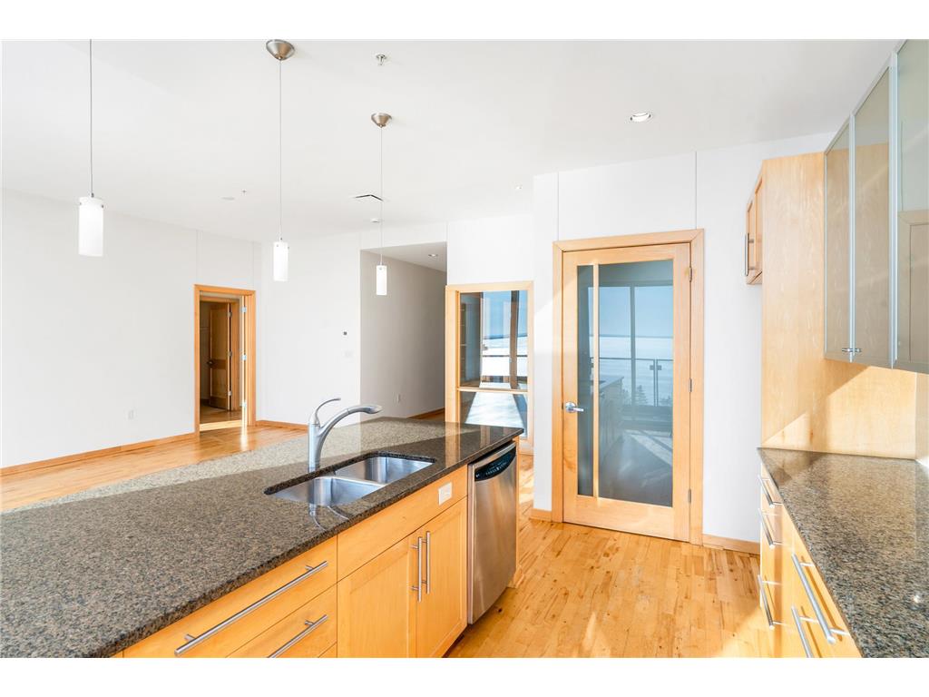 311 E Superior Street #704 Duluth MN 55802 7011686 image14