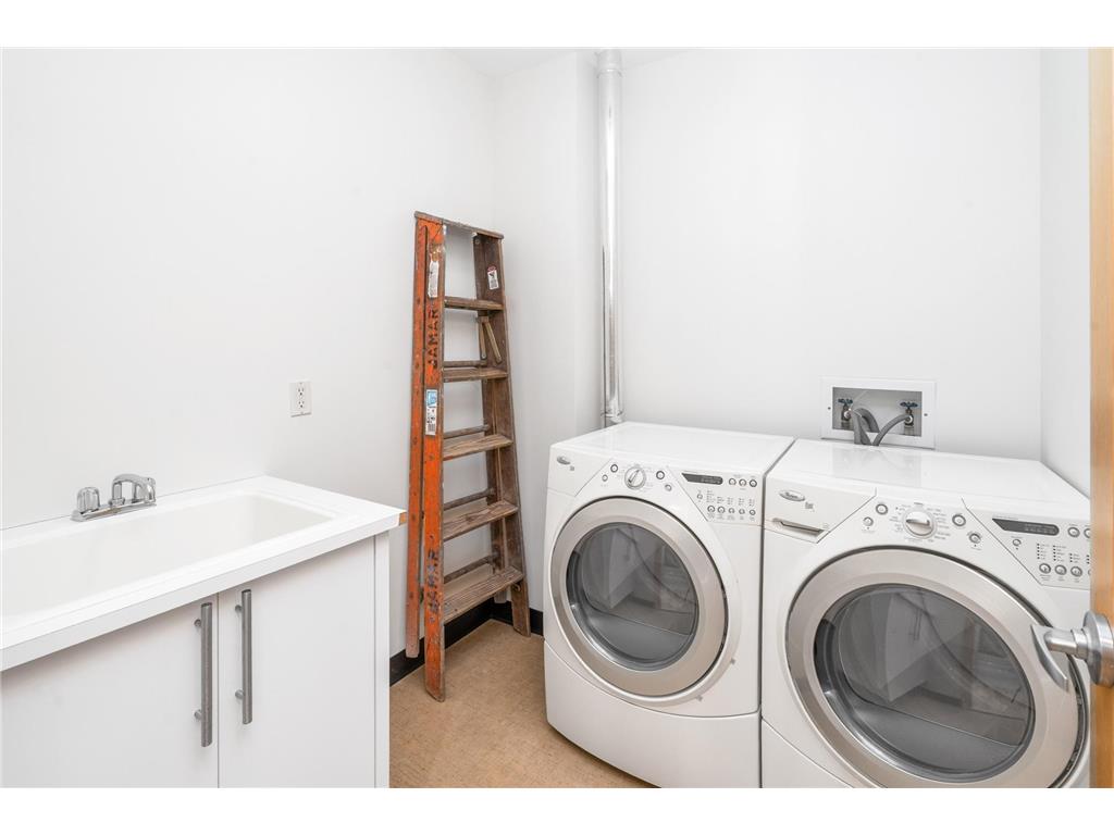 311 E Superior Street #704 Duluth MN 55802 7011686 image38