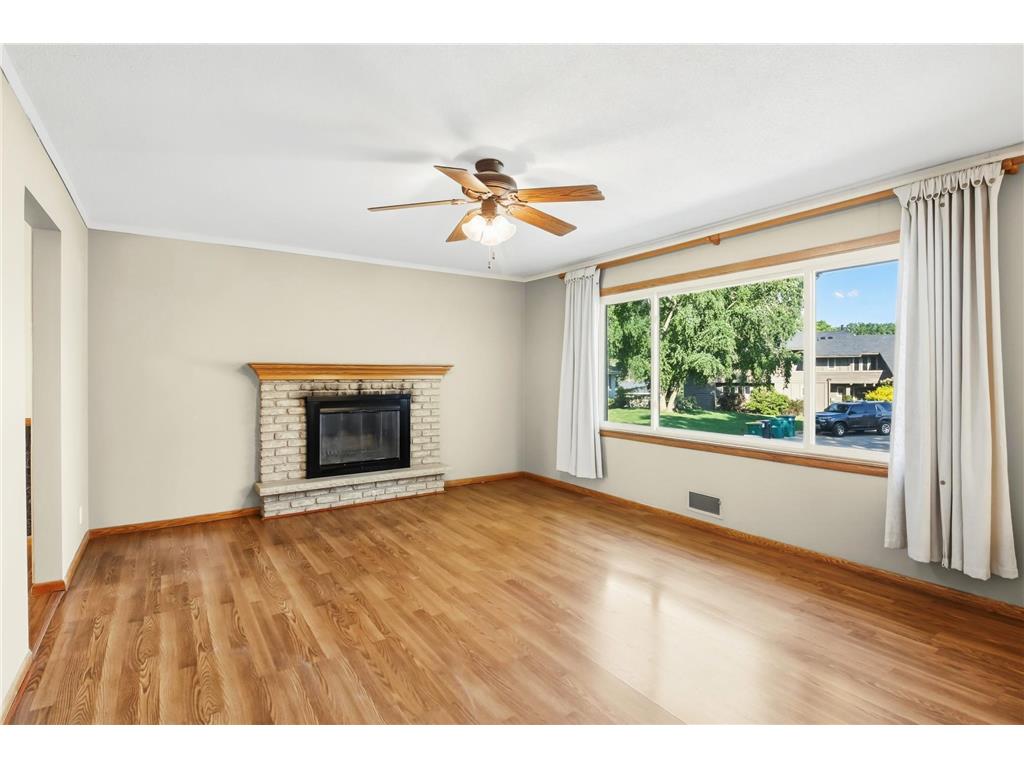 311 Eagle Ridge Circle Burnsville MN 55337 7073248 image12