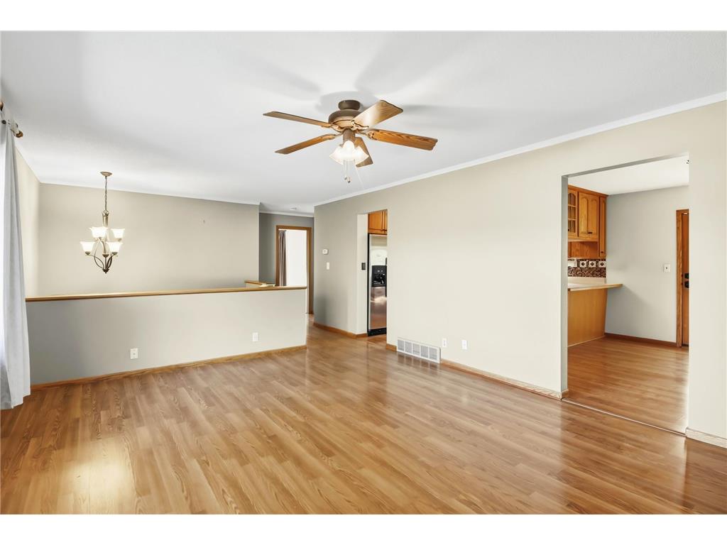 311 Eagle Ridge Circle Burnsville MN 55337 7073248 image14