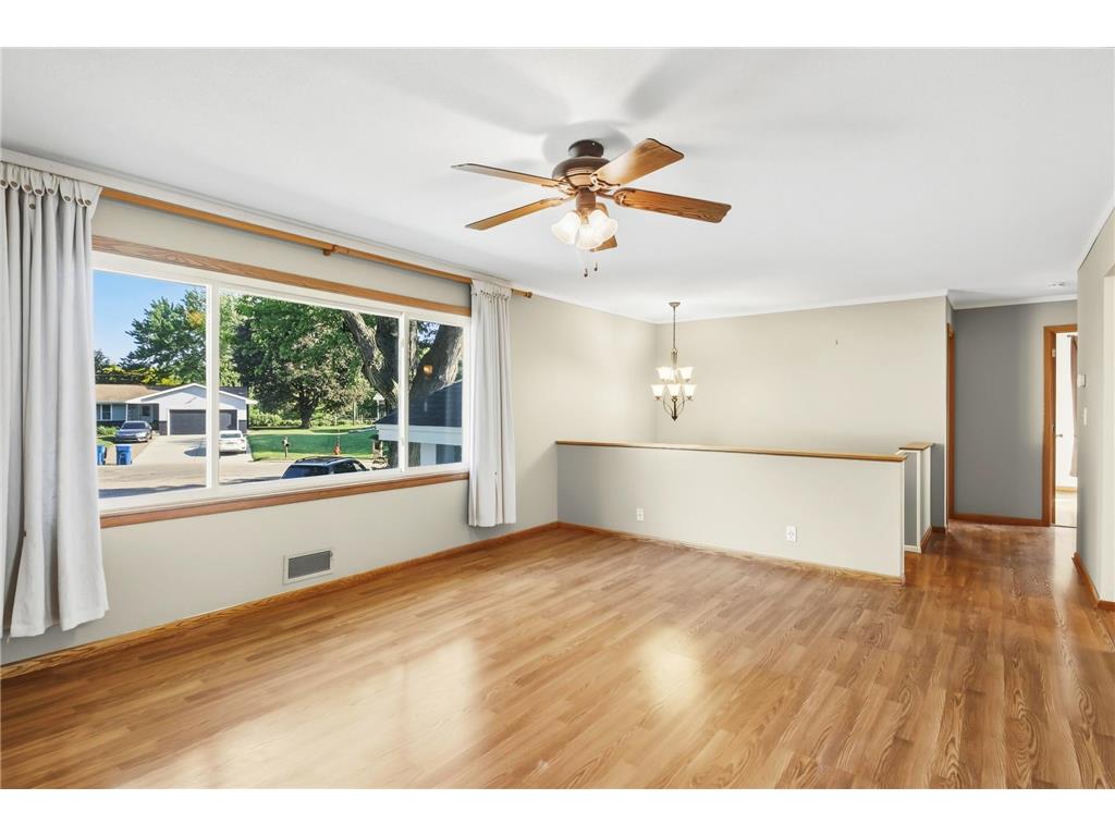 311 Eagle Ridge Circle Burnsville MN 55337 7073248 image15