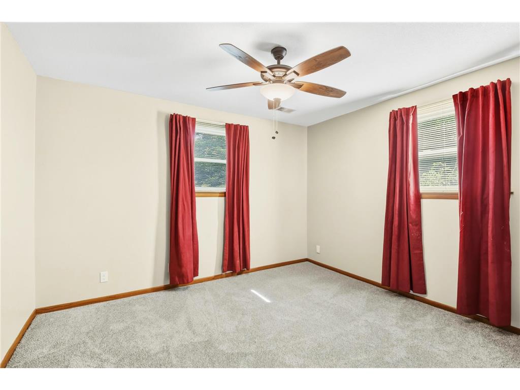 311 Eagle Ridge Circle Burnsville MN 55337 7073248 image28