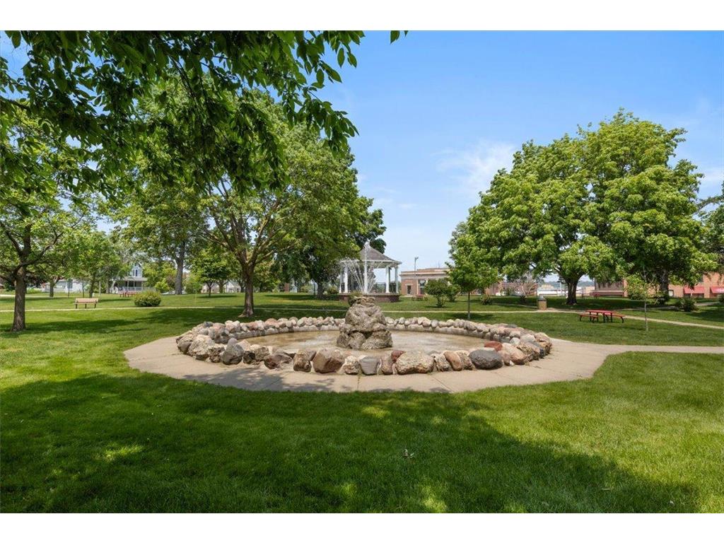 311 N Franklin Street Lake City MN 55041 - PEPIN 7079417 image35