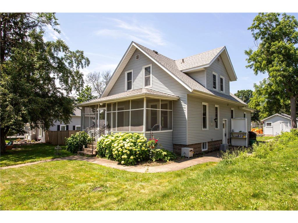 311 N Fremont Street River Falls WI 54022 6744237 image1