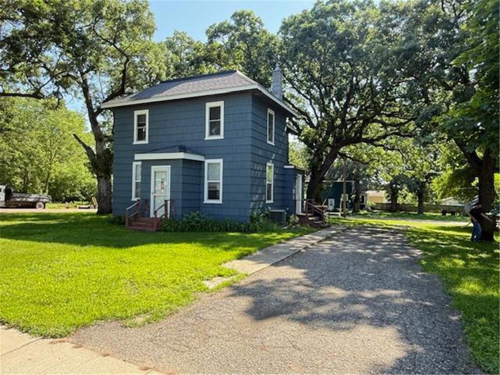 311 N Grove Street Redwood Falls MN 56283 6742237 image1