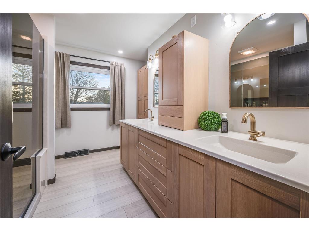 311 N Manyaska Street Sherburn MN 56171 7034138 image17