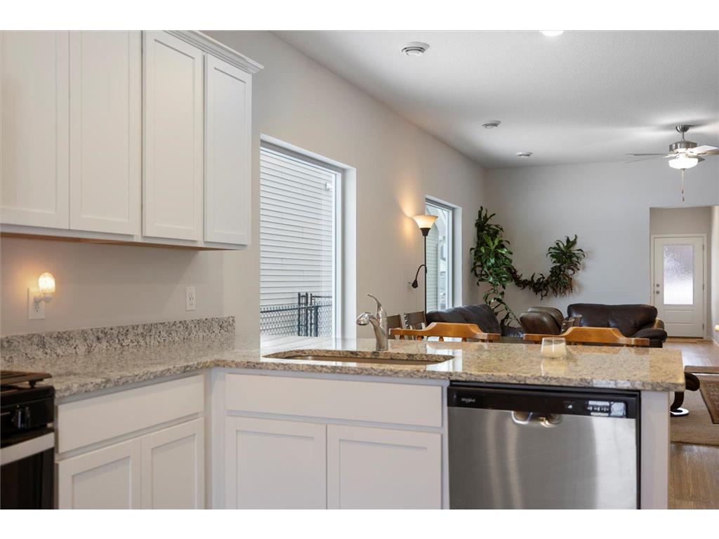 311 Redwood Street N Cambridge MN 55008 7007600 image14