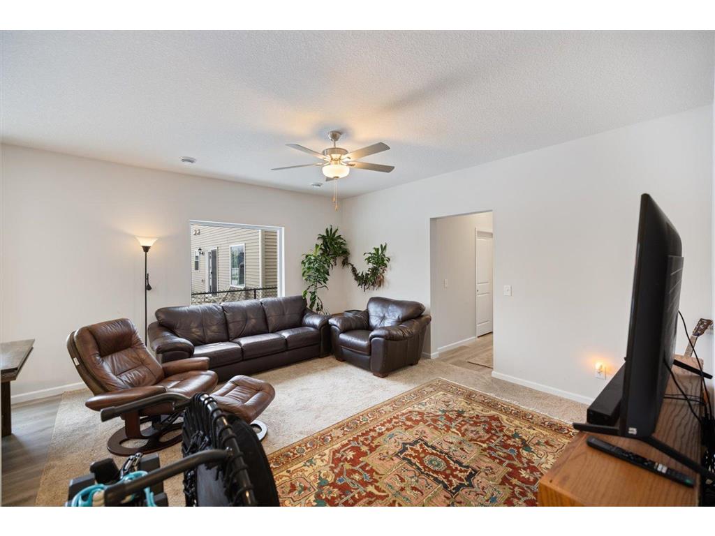 311 Redwood Street N Cambridge MN 55008 7007600 image18