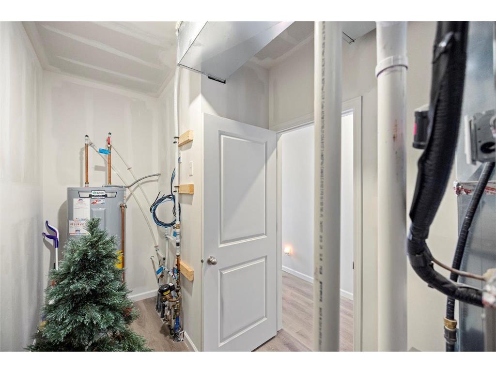 311 Redwood Street N Cambridge MN 55008 7007600 image37