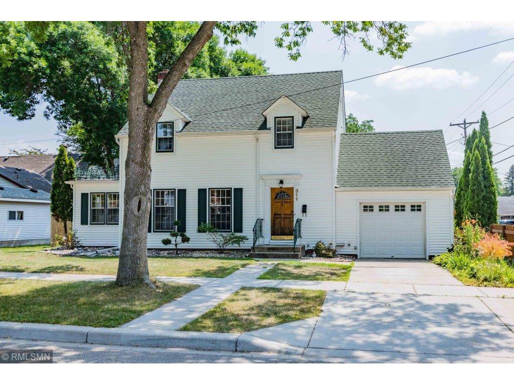 311 W 3rd Street, Chaska, MN 55318 MLS 6100167 Edina Realty