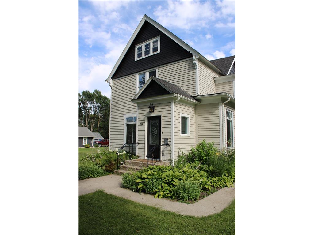 311 W 7th Street Morris MN 56267 6698020 image3