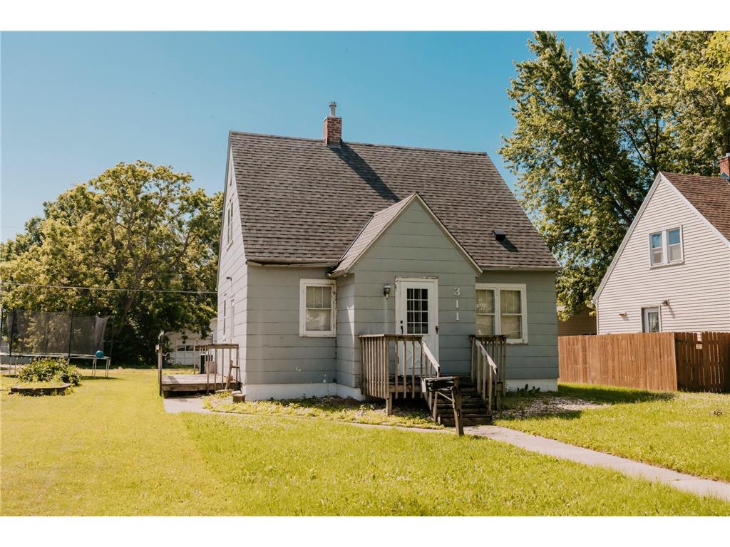 311 W 9th Street Morris MN 56267 6750649 image1