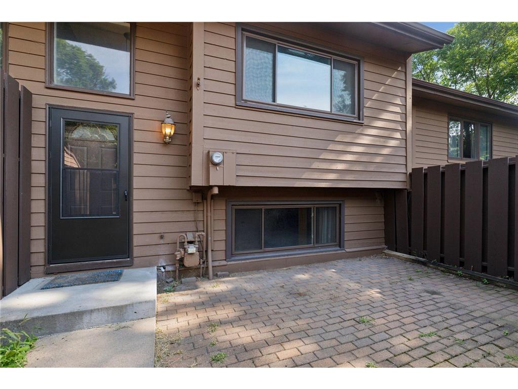 311 W Eagle Lake Drive Maple Grove MN 55369 - Eagle 6605661 image1