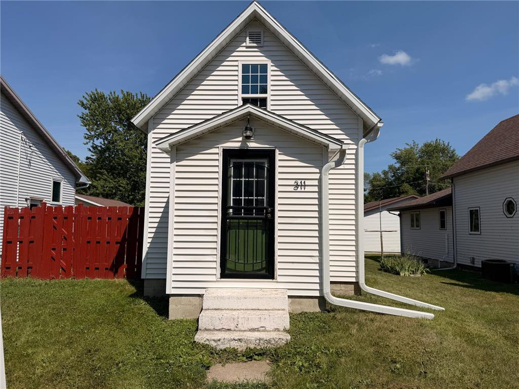 311 Washington Avenue Hanska MN 56041 7016974 image1