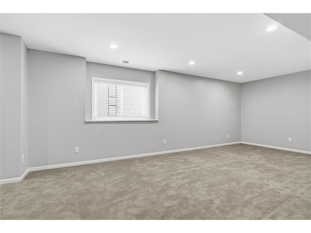 3110 Bluebell Avenue N Brooklyn Park MN 55443 7043145 image31