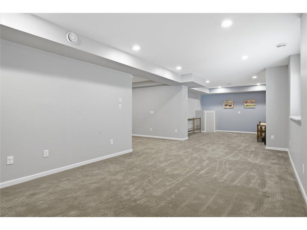 3110 Bluebell Avenue N Brooklyn Park MN 55443 7043145 image32