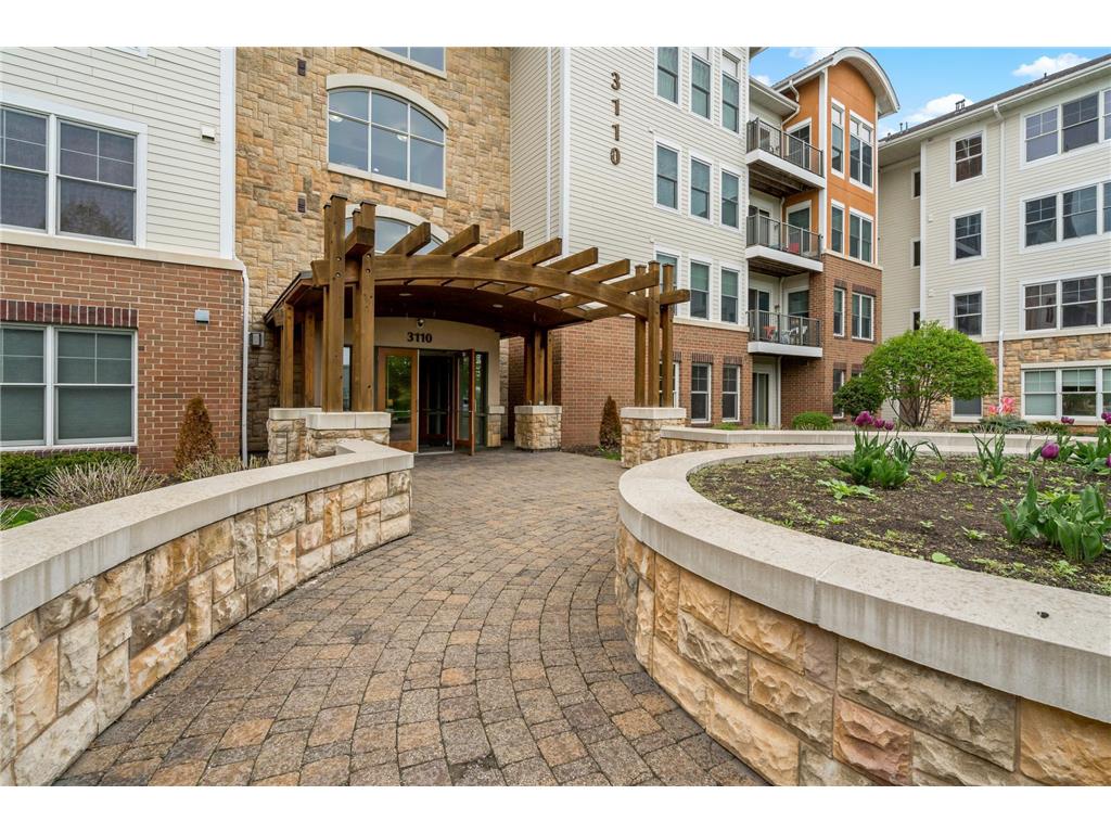 3110 N Chestnut Street #106 Chaska MN 55318 6368345 image1